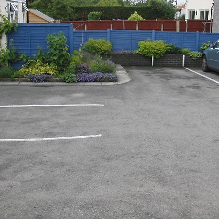 Penryn Guest House, Ensuite Rooms, Free Parking And Free Wifi Стратфорд-апон-Эйвон Экстерьер фото
