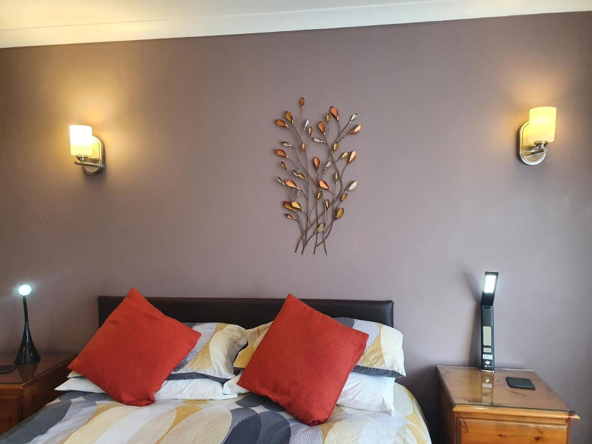 Penryn Guest House, Ensuite Rooms, Free Parking And Free Wifi Стратфорд-апон-Эйвон Экстерьер фото