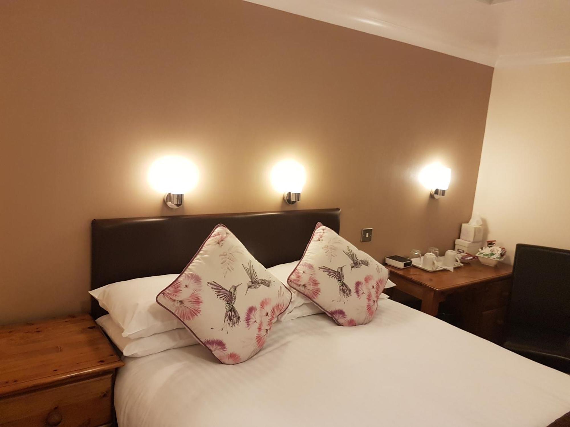 Penryn Guest House, Ensuite Rooms, Free Parking And Free Wifi Стратфорд-апон-Эйвон Экстерьер фото