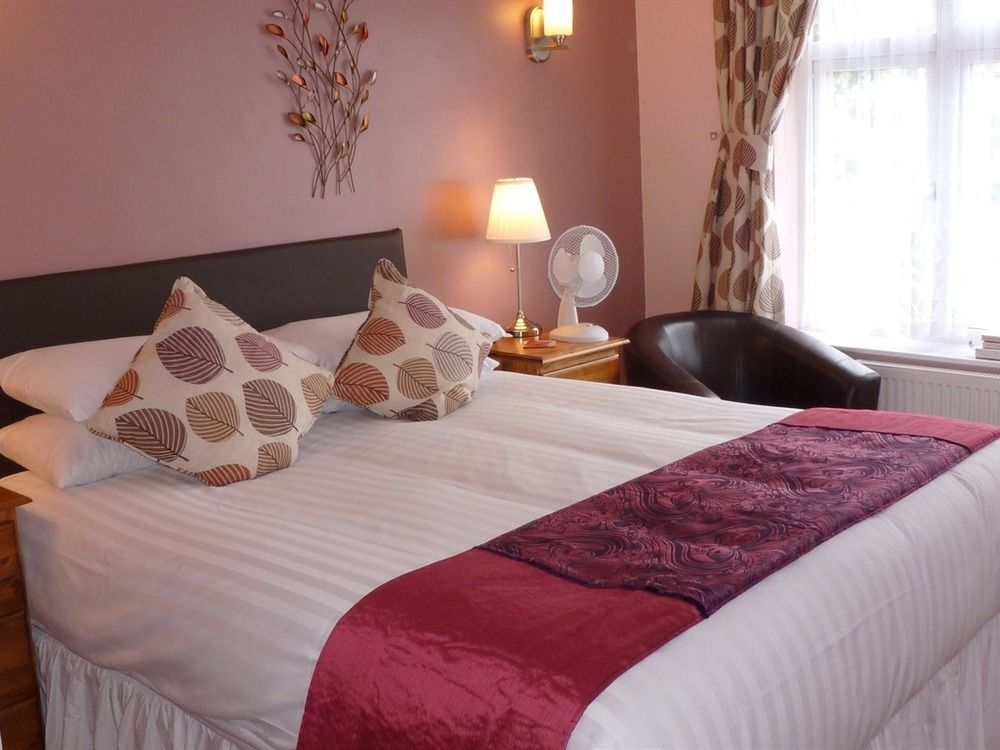 Penryn Guest House, Ensuite Rooms, Free Parking And Free Wifi Стратфорд-апон-Эйвон Экстерьер фото