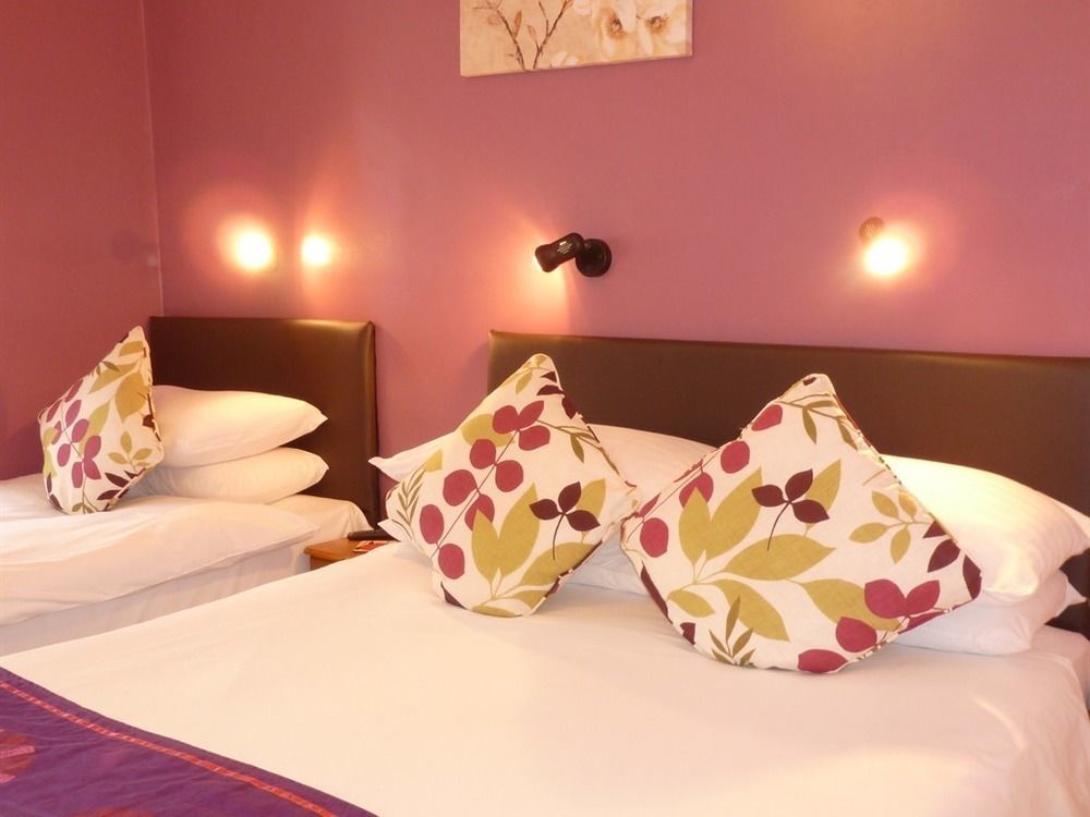 Penryn Guest House, Ensuite Rooms, Free Parking And Free Wifi Стратфорд-апон-Эйвон Экстерьер фото