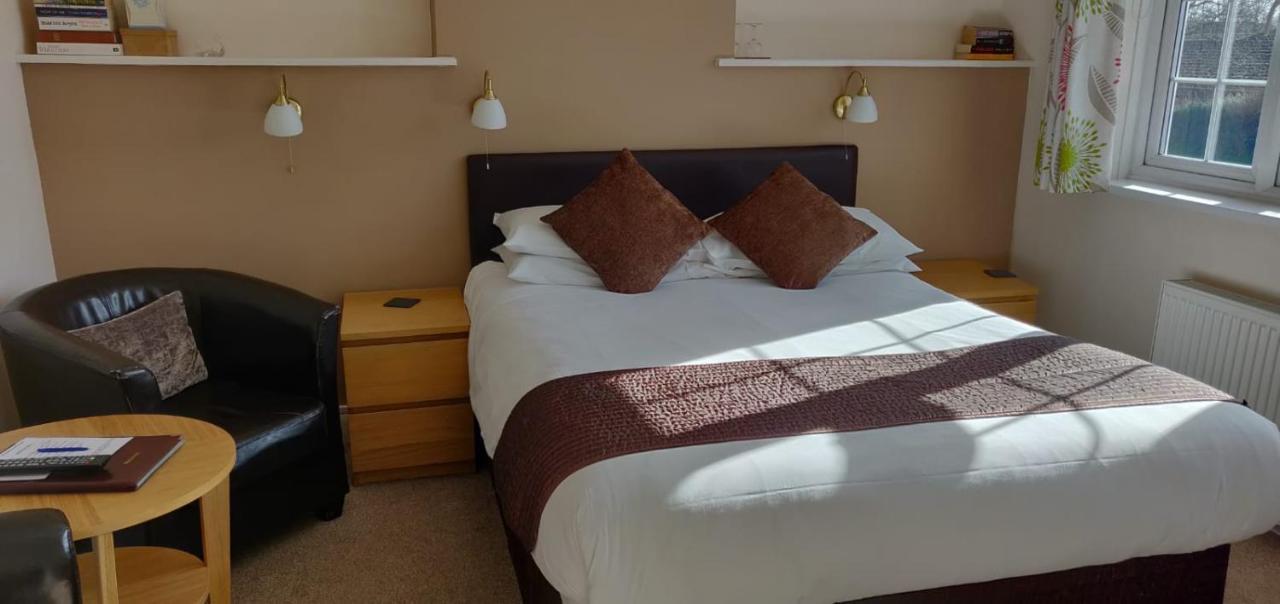 Penryn Guest House, Ensuite Rooms, Free Parking And Free Wifi Стратфорд-апон-Эйвон Экстерьер фото